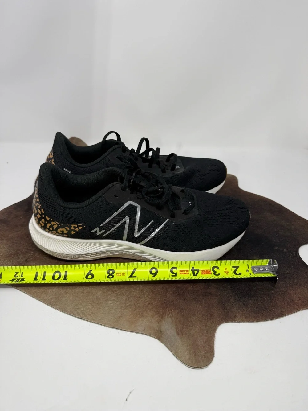 EUC New Balance Women's DynaSoft Pro Run V2 running shoes Sz 11 (GEFIOD)